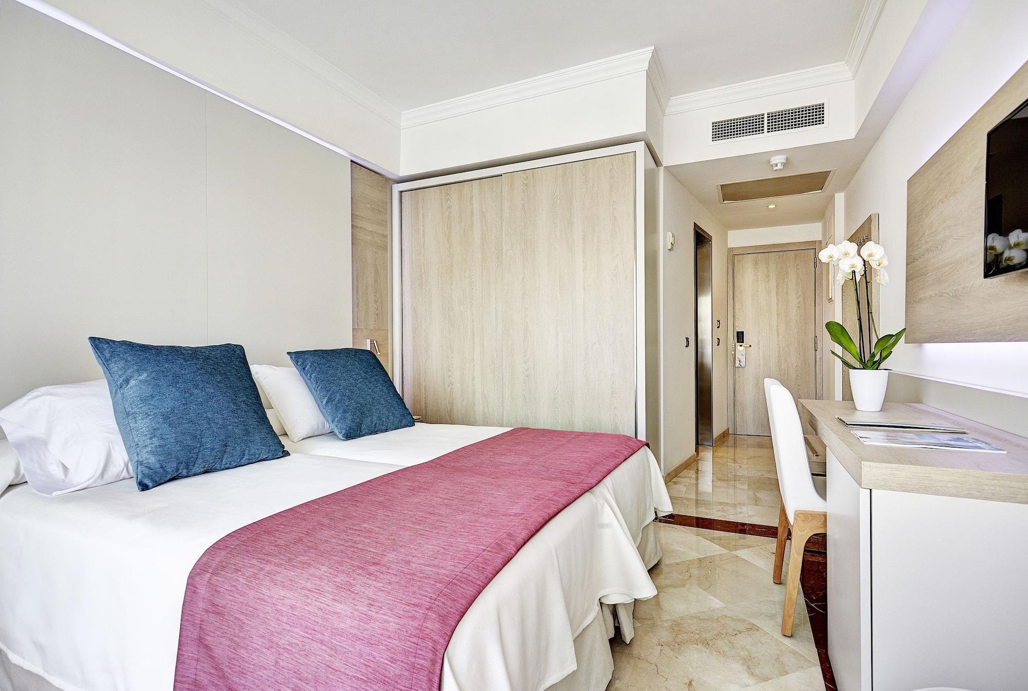 Grupotel Acapulco Playa - Adults Only Playa de Palma  Bagian luar foto
