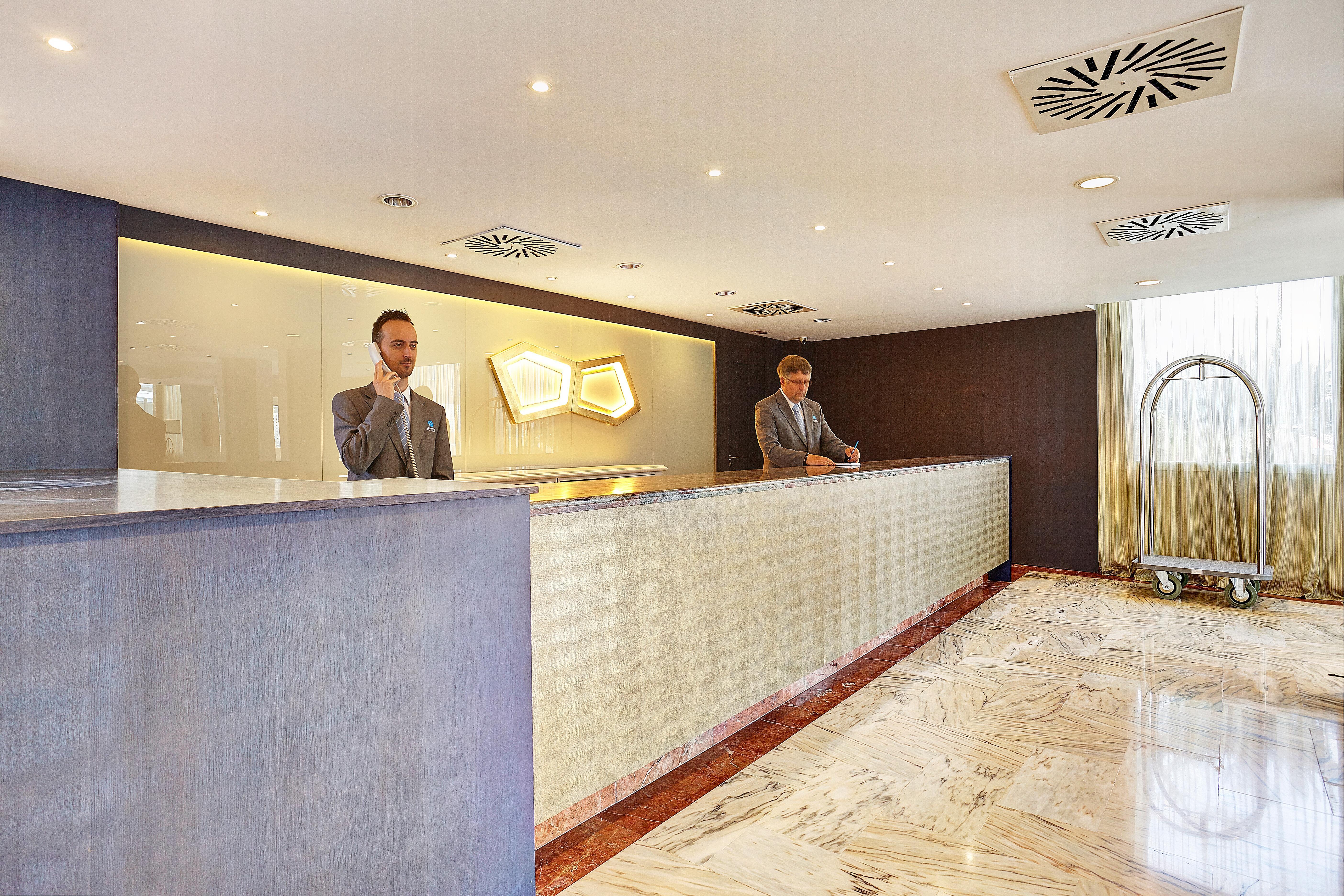 Grupotel Acapulco Playa - Adults Only Playa de Palma  Bagian luar foto