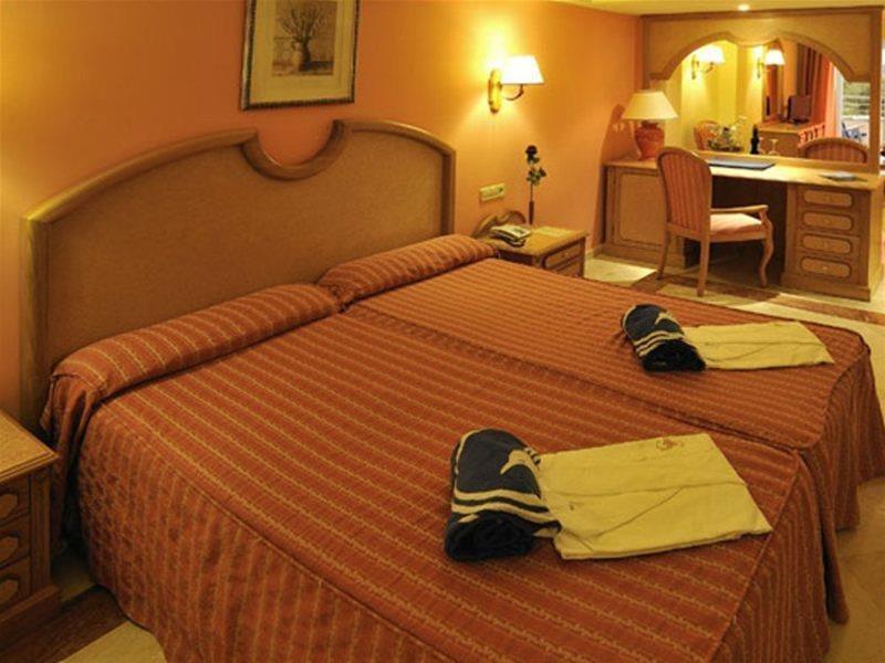 Grupotel Acapulco Playa - Adults Only Playa de Palma  Bagian luar foto